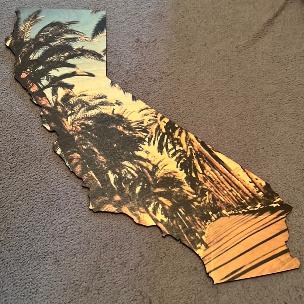 Printed California wooden decor